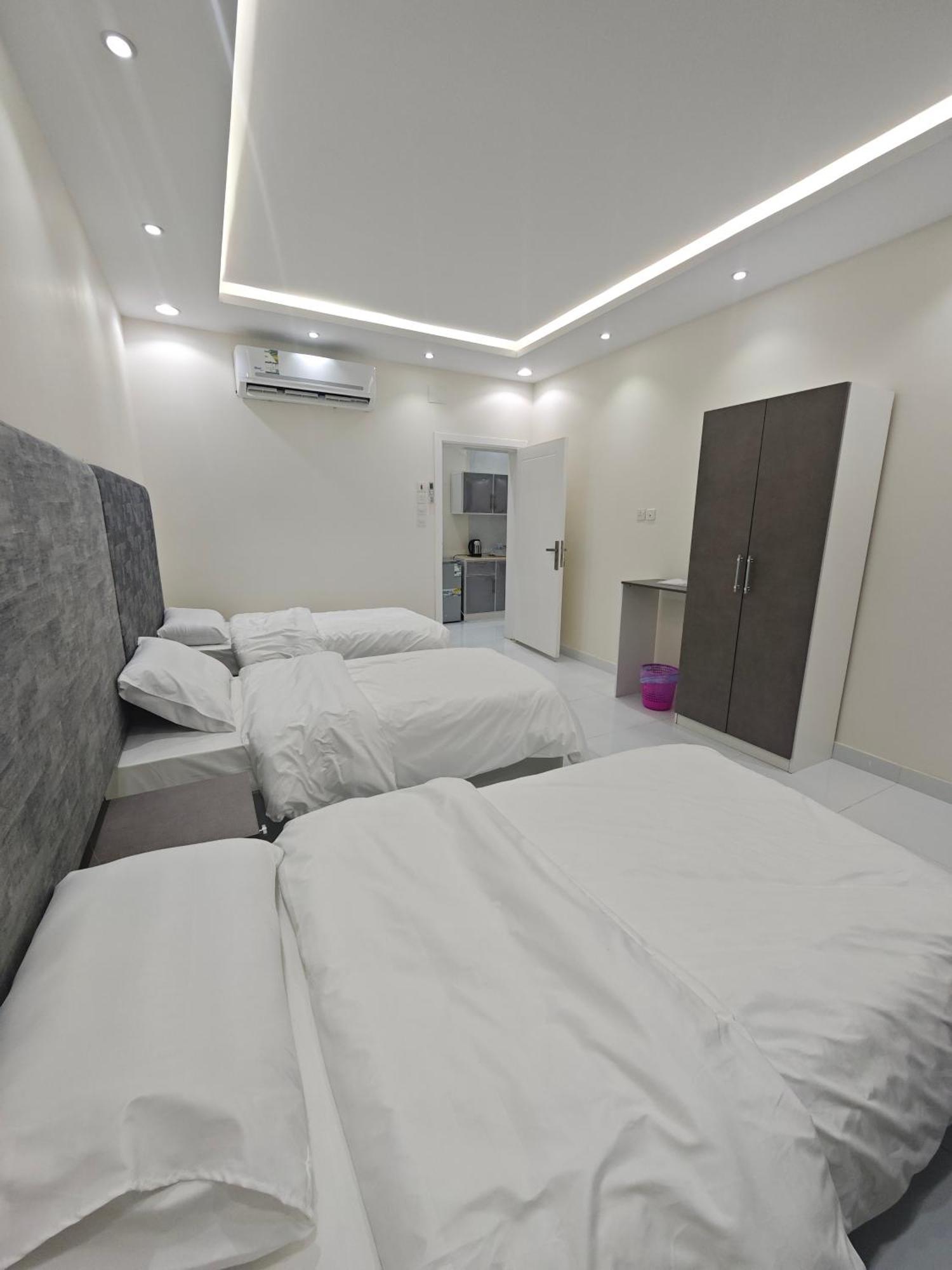 Yaqoot Al Madina Suites Al Awali Exterior foto